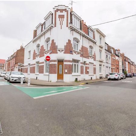 Lille Pres Du Chu Lille Apartment Bagian luar foto